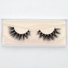 Load image into Gallery viewer, Hand Made Crisscross False Eyelashes