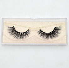 Load image into Gallery viewer, Hand Made Crisscross False Eyelashes