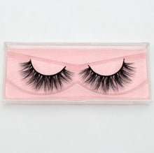Load image into Gallery viewer, Hand Made Crisscross False Eyelashes