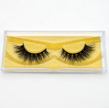 Load image into Gallery viewer, Hand Made Crisscross False Eyelashes